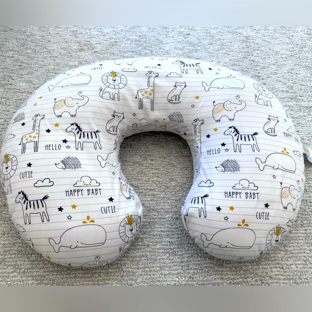 BOPPY Nursing and Bonding Pillow | Unisex Animal Theme